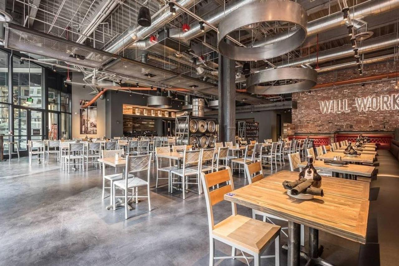 شقة لوس أنجلوس  في Bright Cozy & Clean In Dtla W Amazing Rooftop المظهر الخارجي الصورة